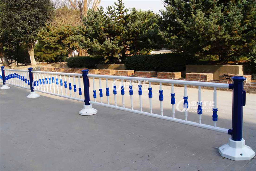 道路護(hù)欄-006